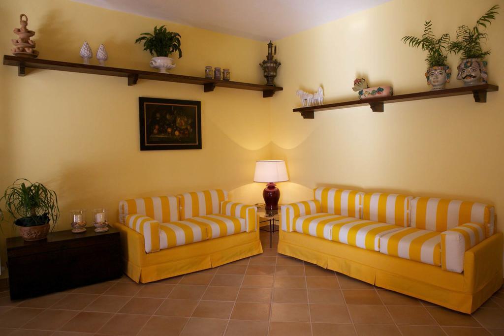 B&B La Pomelia Agrigent Exterior foto